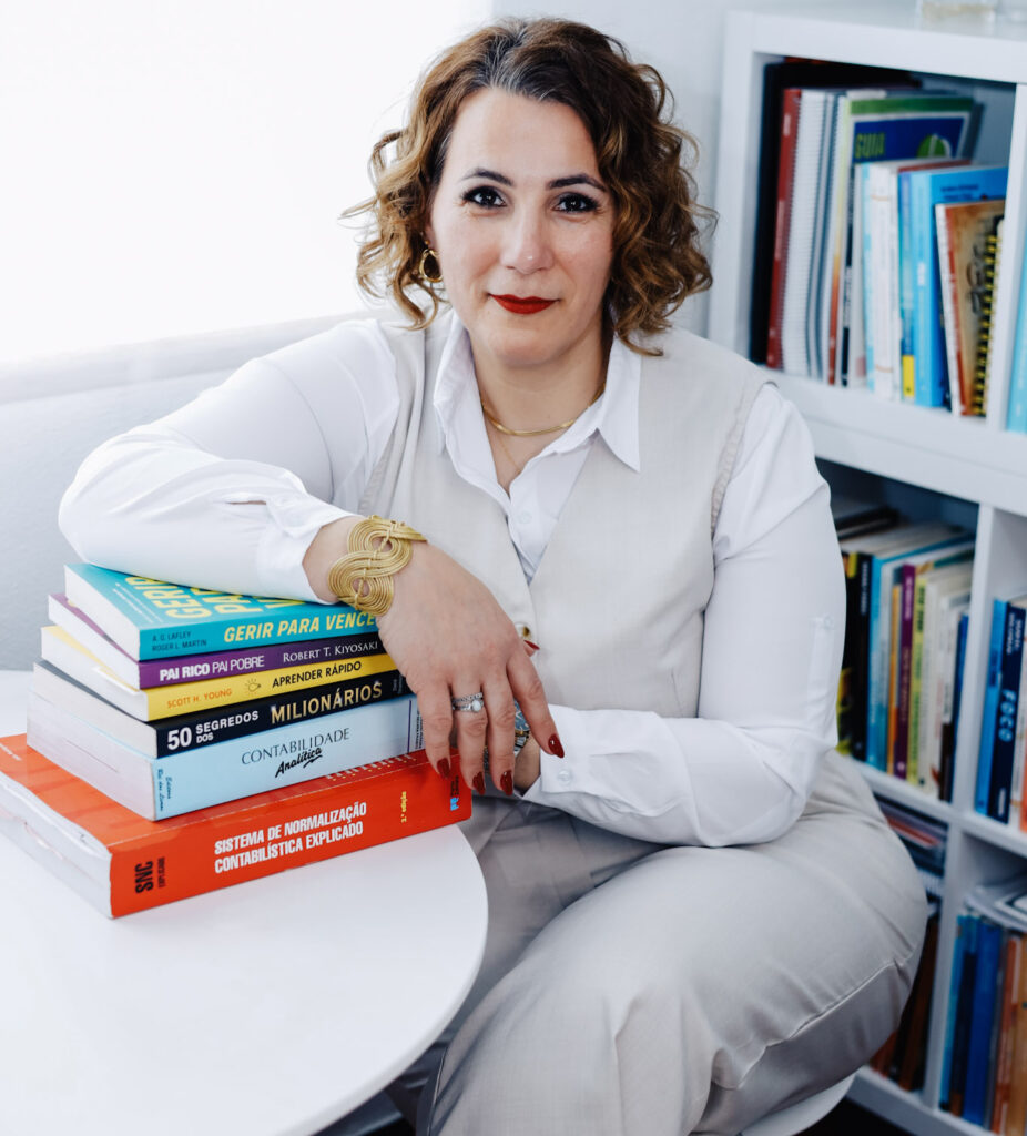 Lídia Sousa, Founder and CEO of Lídia Sousa – Sucesso na Gestão, management consultant and accounting professional with over 20 years of experience helping entrepreneurs build stronger and more sustainable businesses.